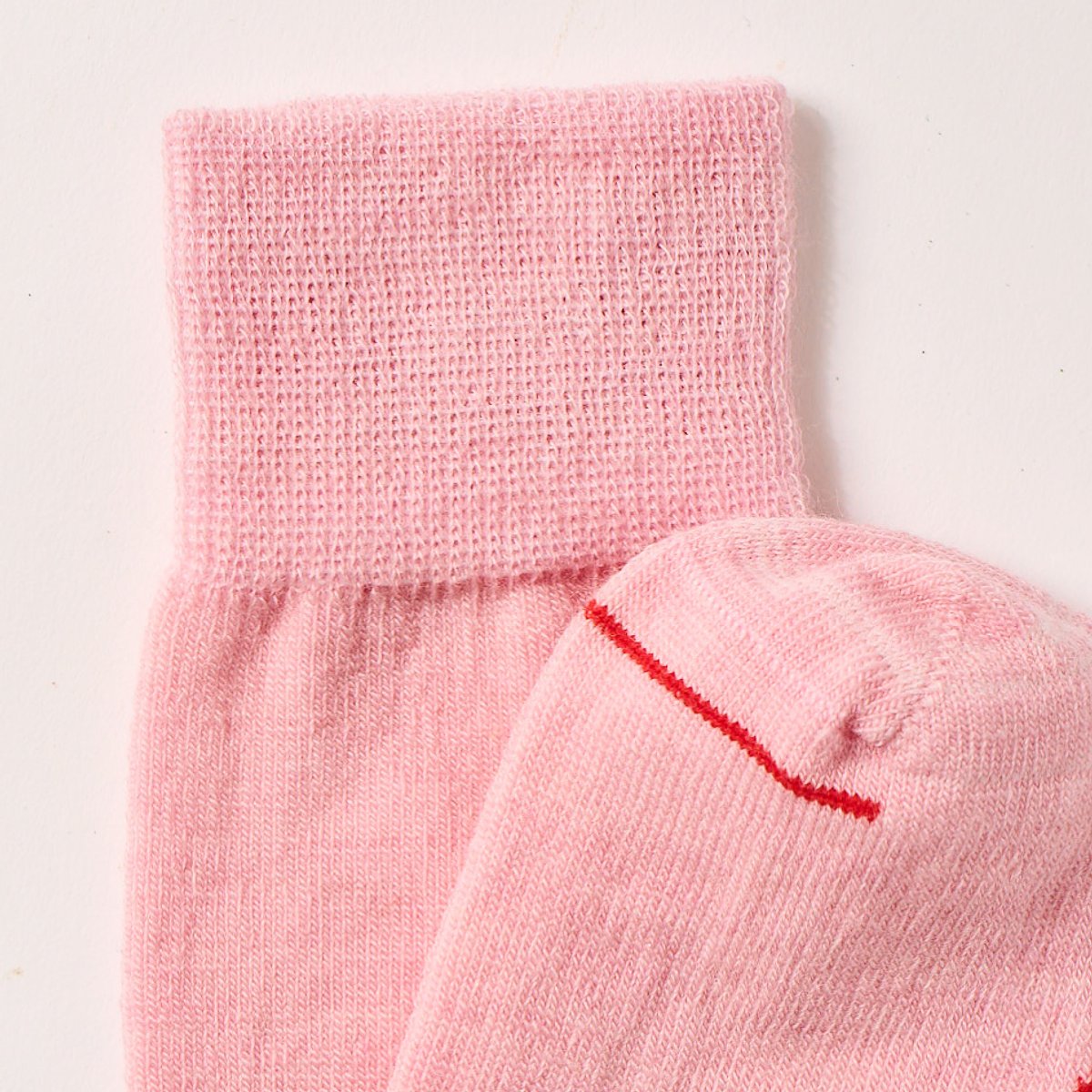 The Studio merino sock with toe strip